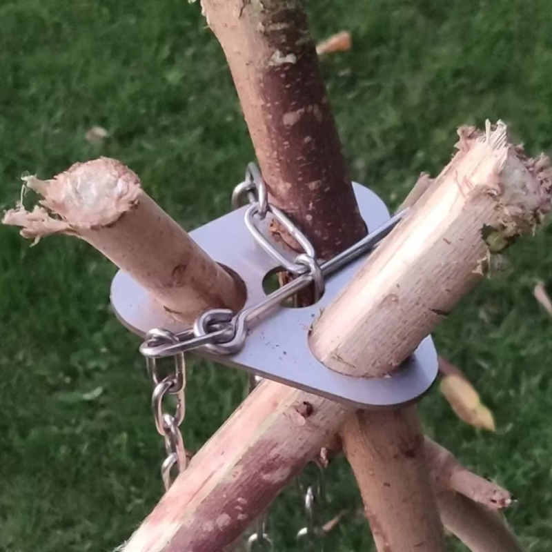 Globuz - Bushcraft lägereldsstativ