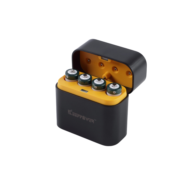 Keeppower i4 – 4 uppladdningsbara AA-batterier med laddare