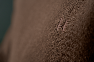 Merino V-ringad tröja Demitasse brown – Härkila