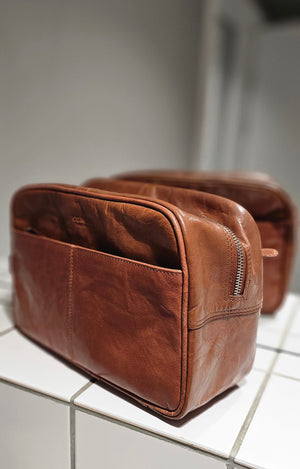 Auckland Necessär Cognac – Corium