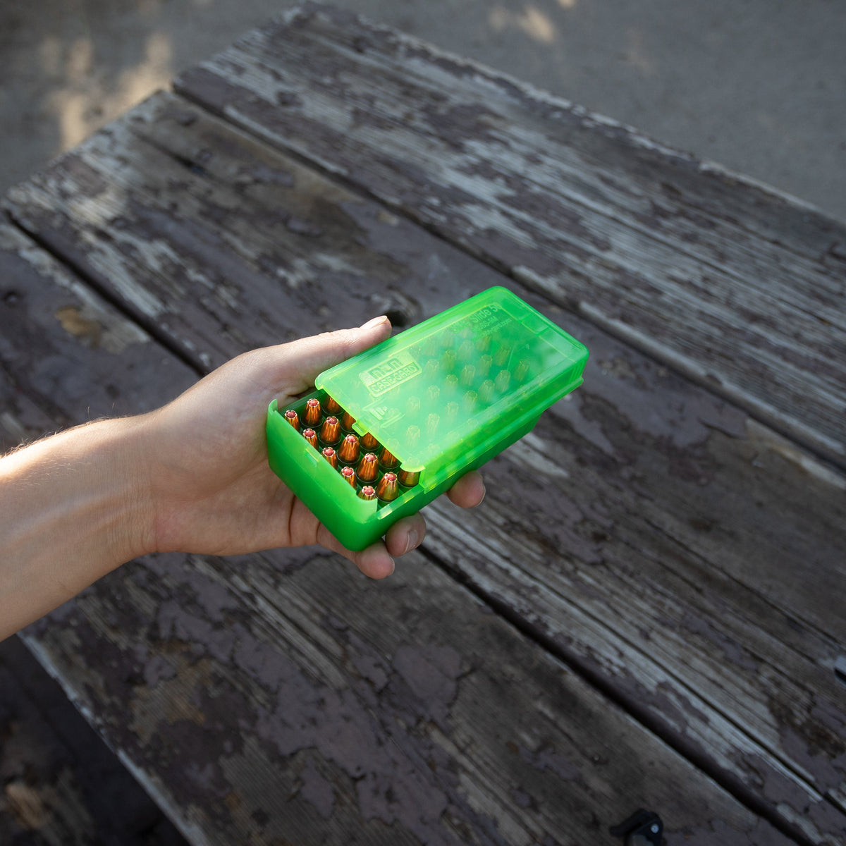 MTM patronbox för pistolammunition Kal. 9mm – 50 st. färg: klargrön / skjutlock