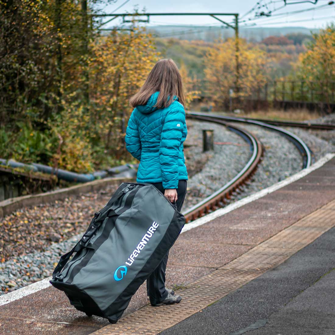 Expedition Wheeled Duffle Koksgrå/Svart / 120 L – LifeVenture