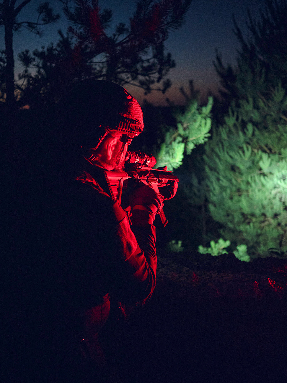 Dobermann Pro Magnet USB Varm 1400 lm 6°:40° 1x18650 (inkl.) - Armytek