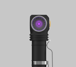 Wizard C2 WUV / Vit & Ultraviolett / 1100 lm & 1595 mW (400 nm) / TIR 70°:120° / 1x18650 (inkl.) - Armytek
