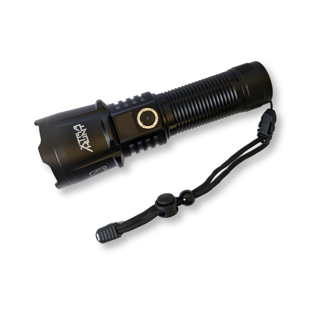 Titan Kraftfull ficklampa - Xtrahunt