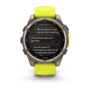 fēnix® 8 – 47 mm, Solar, Sapphire, Titanium med Amp Yellow/Graphite silikonarmband – Garmin