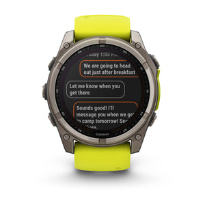 fēnix® 8 – 51 mm, Solar, Sapphire, Titanium med Amp Yellow/Graphite silikonrem – Garmin