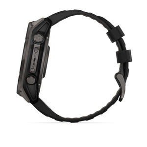 fēnix® 8 – 51 mm, Solar, Sapphire, Carbon Grey DLC-titanium med Svart/Pebble Grey silikonarmband – Garmin
